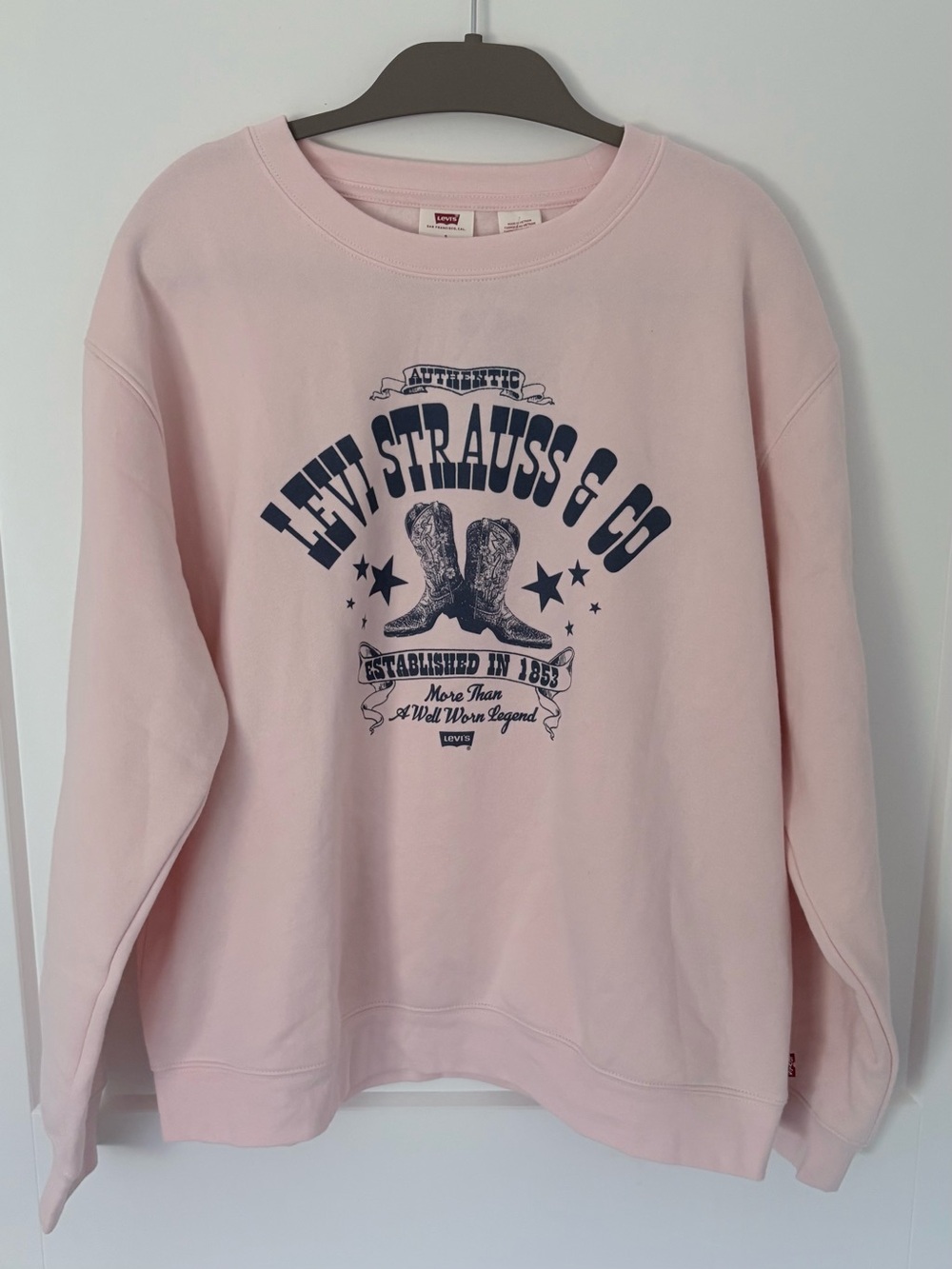 NWT Levi’s Crystal Pink Cowboy Boots Graphic Crewneck Sweatshirt Size S
